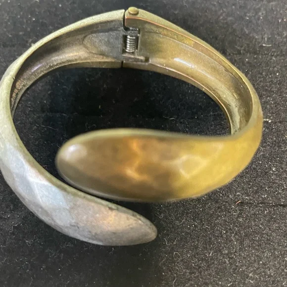 SOLD 💵Premier Designs Two Toned Bracelet - Picture 3 of 4